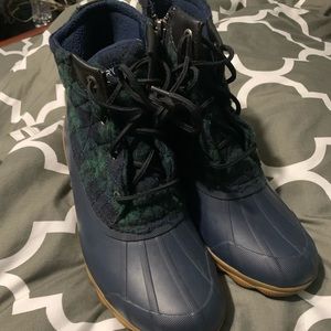 Used sperry boots